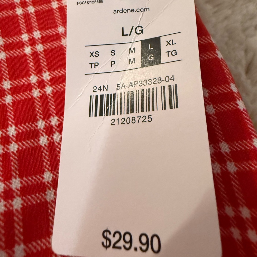 Ardene Plaid High Rise Capris - Picture 3 of 3